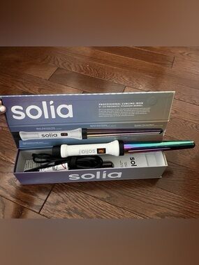 New Solia Professional Curling Iron 3/4” - 1 1/4” Prismatic Titanium Barrel